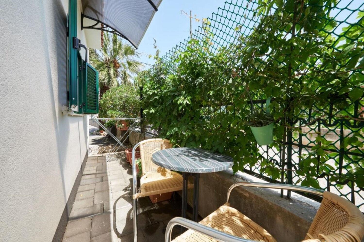 Apartments Mare - 30 M From Pebble Beach Seget Vranjica Luaran gambar